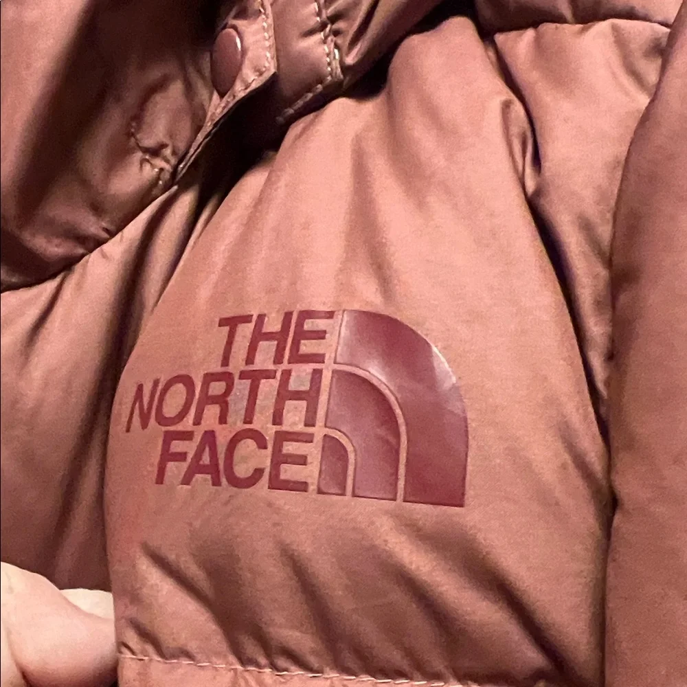 The North Face- Women's Metropolis Coat - Picture 5 of 13